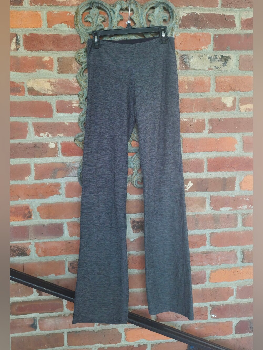 New Balance NB DRY Women’s Flare Yoga Pants – Size Small – Like New